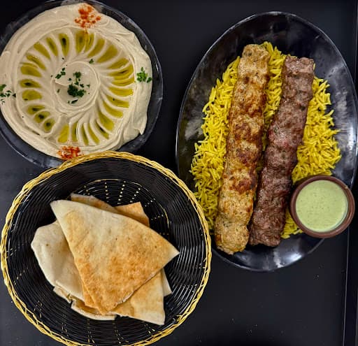 Aladdin halal grill photo 3