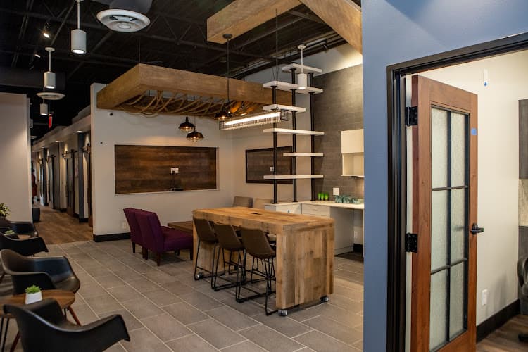 Salons by JC Leander